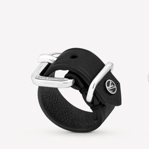 🖤Louis Vuitton Leather Ring